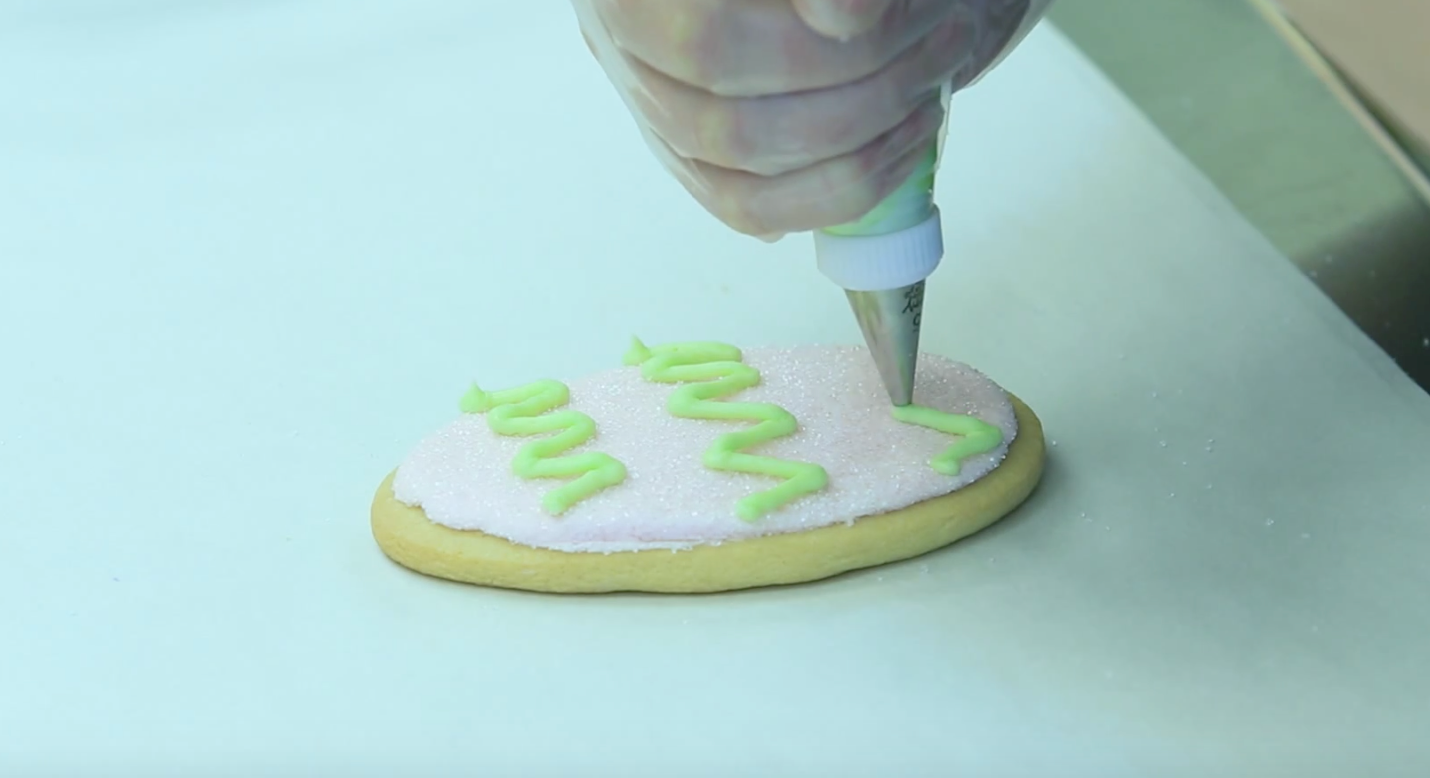 Easter Egg Cookie Decorating Tips with Barbee Cookies