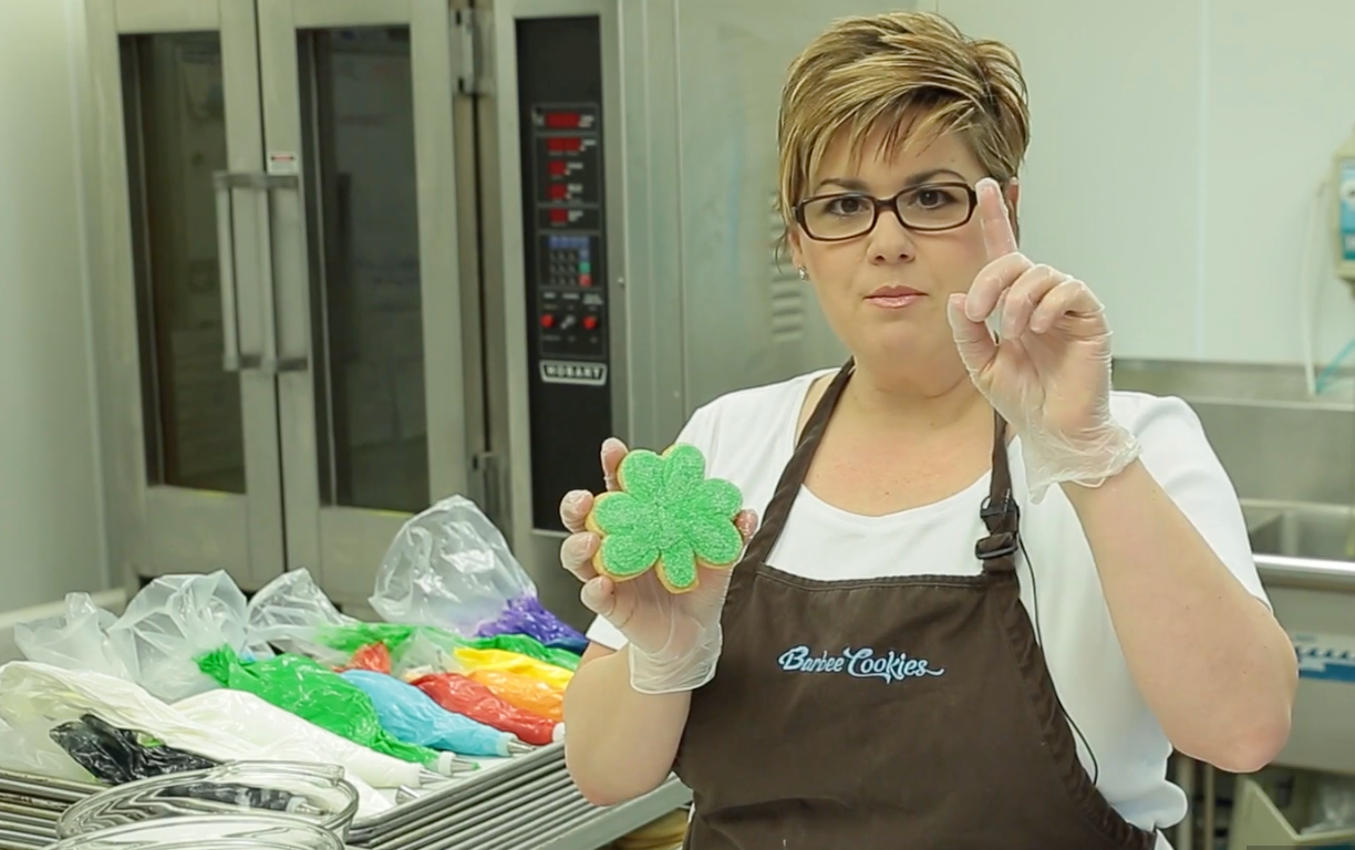 Shamrock Cookie Decorating Tips with Barbee Cookies
